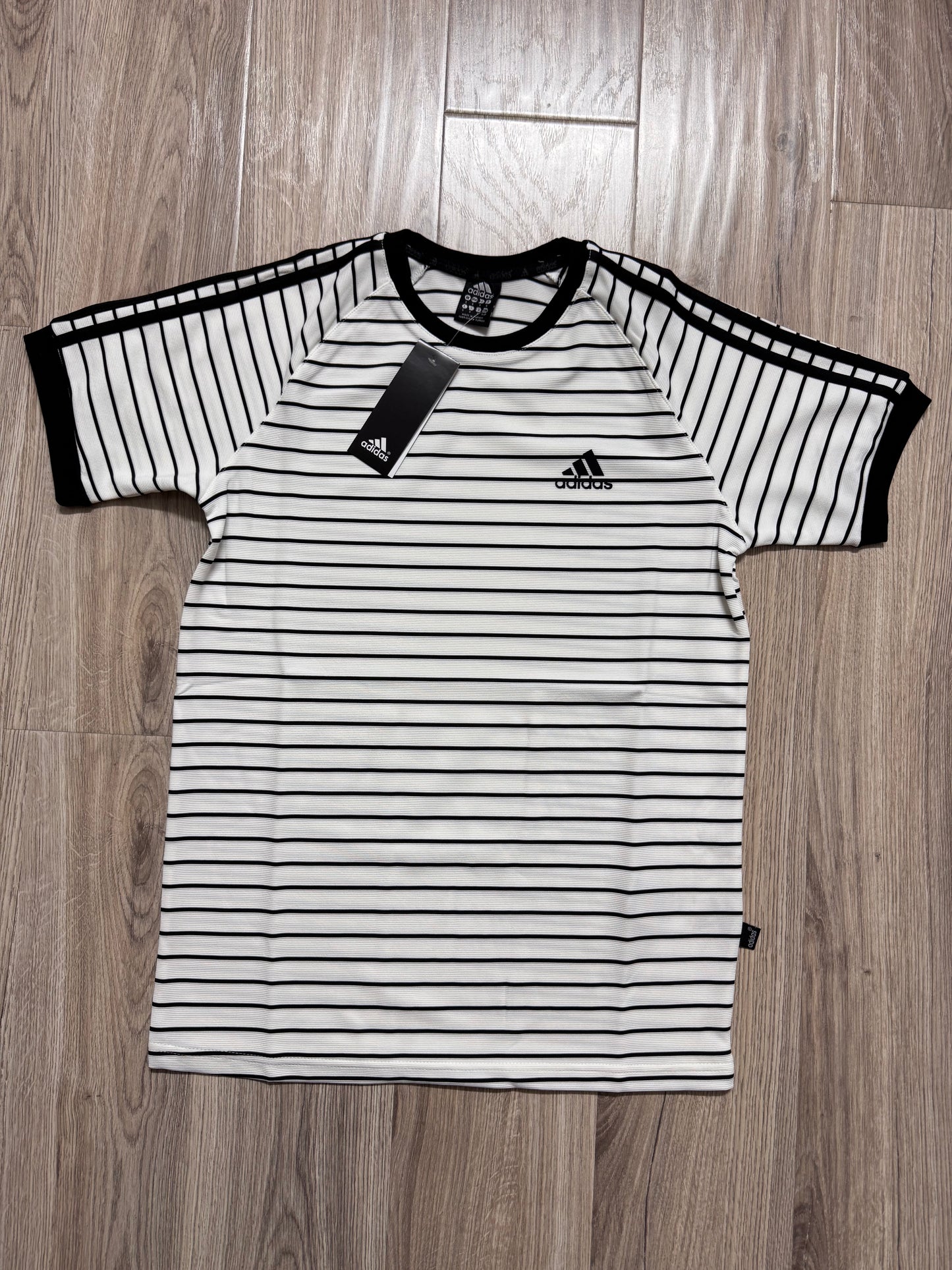 Adidas T-Shirt Stripes - Zayushi Online Shopping