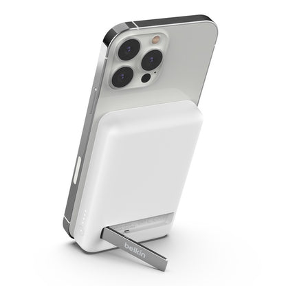 Belkin 5K Magnetic Wireless PowerBank Kick Stand